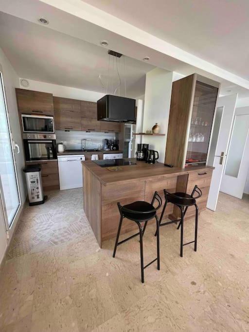 Appartement Bord De Mer Avec Garage Menton Eksteriør bilde